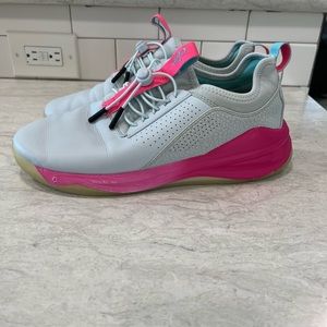 Women’s Clove shoes